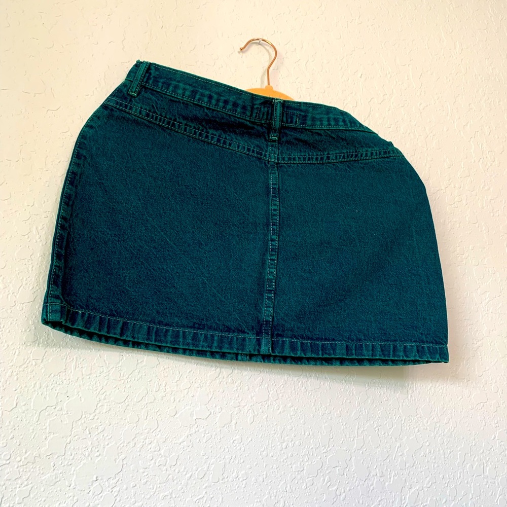 Skirt green size medium our 42 from Brasil.